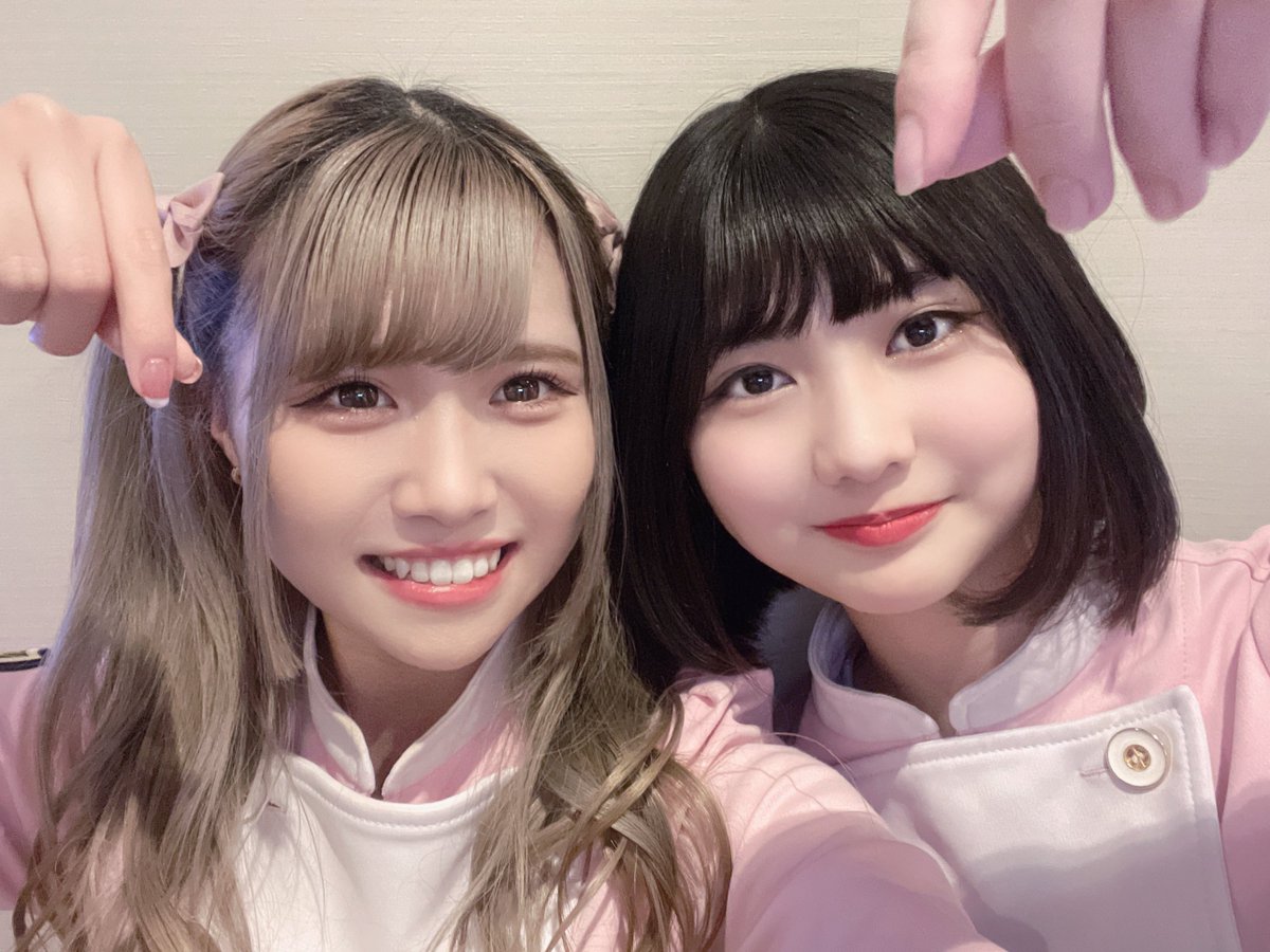 chonbori_reina's tweet photo. #仮面女子 さん× #スリジエ 合同バレンタイン公演ありがとうございました🍫🤍

会いに来てくれてありがとう~！

推しメンのメセカ貰えましたかぁ~？🥹

きょうは恋系の曲多めできゅんきゅんな感じだったね.｡◦♡

むーんちゃんラストステージお疲れ様🧂
身長また高くなってた！

また明日ね~🫧 https://t.co/zXea7CkMWc
