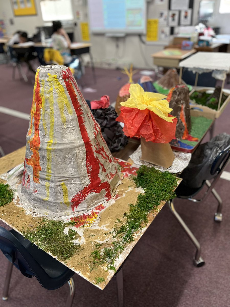 EboneSmith11's tweet photo. Earth System’s, Structures, and Processes.  My students worked really hard on building a Volcano Model.  Friday we will make our volcanoes erupt. I love science.  #everyjourneyhasagreatstory. https://t.co/nOwBrHEMfM