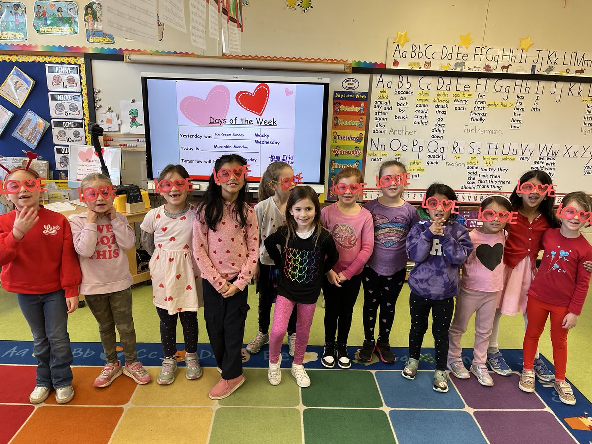 qrbryant's tweet photo. Happy Valentine’s Day from our crew! #qrspride https://t.co/S6aJRLnioL