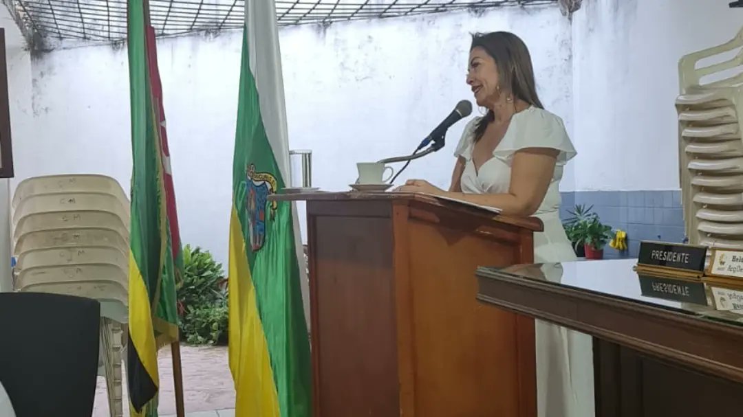 ConcejoDeSVCH's tweet photo. 📌La Personera Municipal Dra. Luz Yanilce Rueda Rodriguez, de acuerdo a lo establecido en la Ley 136 de 1994, Artículo 178 Numeral 9. Presentó ante el Honorable Concejo Municipal informe de actividades realizadas y servicios prestados por la Personería Municipal. https://t.co/tEsq4ZmDMJ