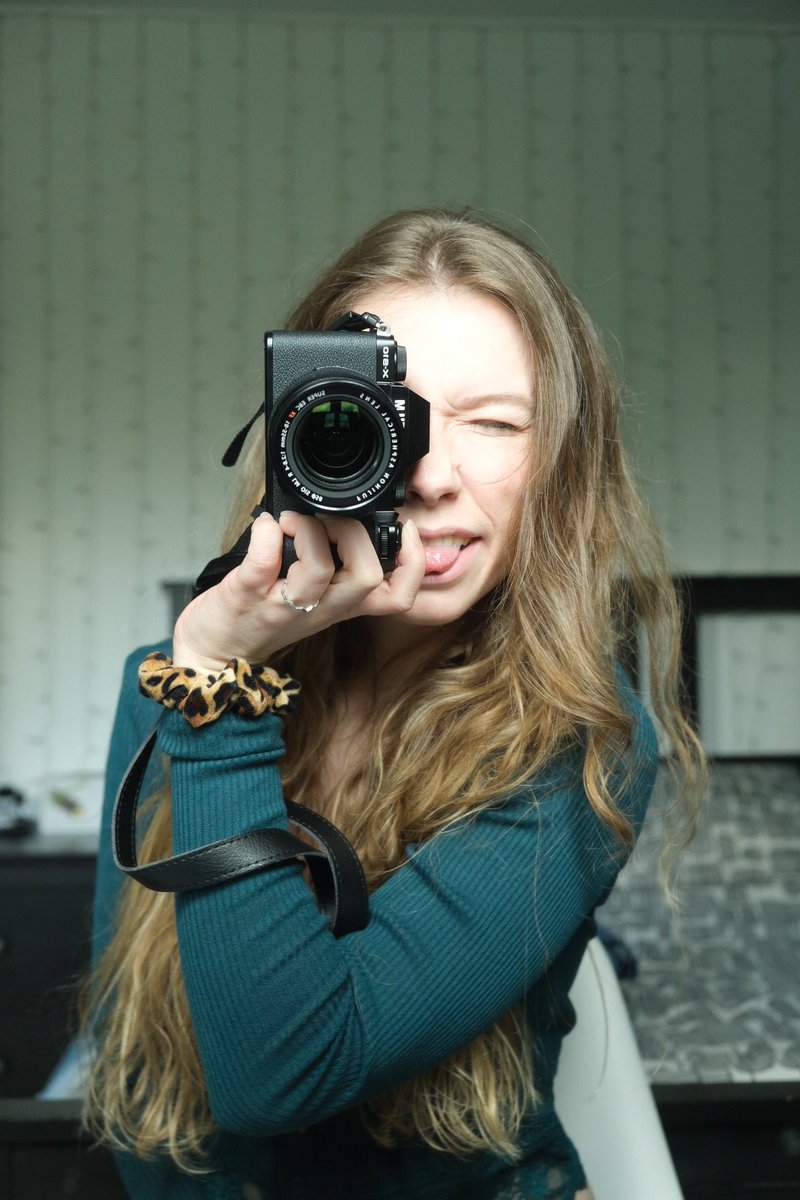 RhianMinter's tweet photo. After a period of time off, Iโm finally returning to my photography studies ๐ธ
Excited to improve my techniques (less enthused about the critical analysis essays).
Canโt wait to share what I snap along the way ๐ and hey I may even graduate!
#PhotographyStudent #BAPH https://t.co/cQCMlrA8xV