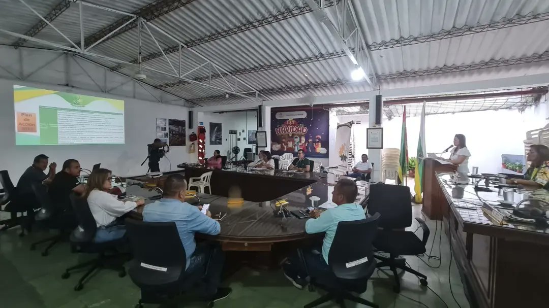 ConcejoDeSVCH's tweet photo. 📌La Personera Municipal Dra. Luz Yanilce Rueda Rodriguez, de acuerdo a lo establecido en la Ley 136 de 1994, Artículo 178 Numeral 9. Presentó ante el Honorable Concejo Municipal informe de actividades realizadas y servicios prestados por la Personería Municipal. https://t.co/tEsq4ZmDMJ