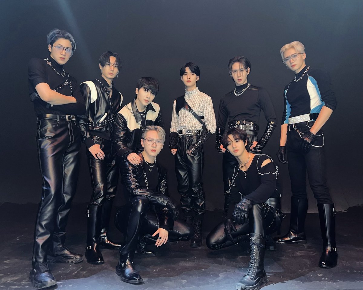 timeto_yuto_'s tweet photo. 20220214 ๊ณต์ ํธ์ํฐ๐
Thank you for IN:VITING US to your world,
We will be here together forever ๐ค
#ํํ๊ณค #PENTAGON
#INVITE_U
#Feelin_Like
#์ ํ #YUTO @cube_PTG https://t.co/p1andrr2YE