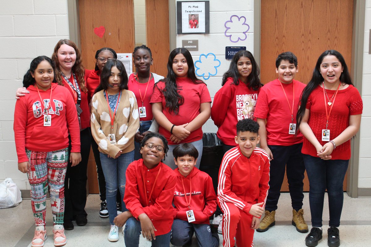 FsiaMedia's tweet photo. Our Valentines Week continues with lots of red and pink and hearts! Fair Street was filled with Love and those who are loved! Tomorrow is to Wear Pink. @GCSS_FS @FSIAprincipal https://t.co/3Sp758s40d