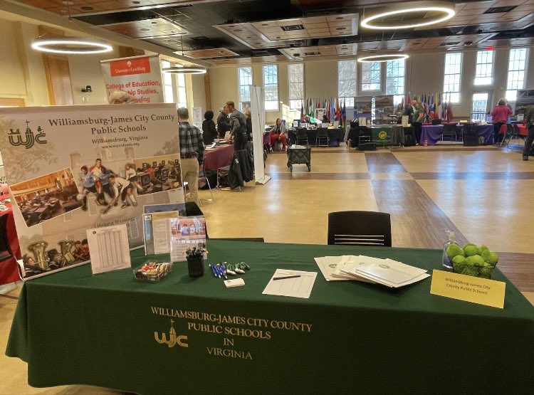WJCCJobs's tweet photo. Recruiting at Lynchburg College. #wearewjcc https://t.co/TgjnvvOlee