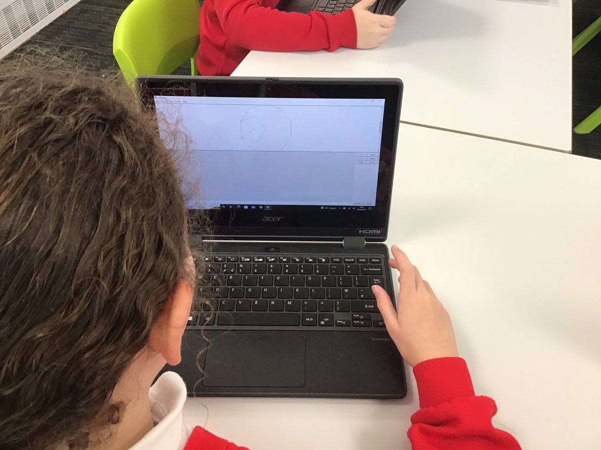 westheathprim's tweet photo. Using repeated loops to draw shapes in #WHPSClass9. Making links to our shape work in Maths and using our knowledge of angles to calculate turns, or RT in Logo. #WHPSComputing https://t.co/R0se4fkmvT