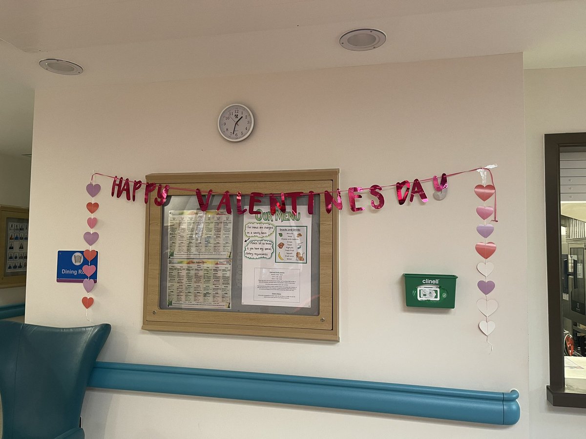 SpenserWard2's tweet photo. Celebrating Valentine’s Day with our lovely Spenser Ward ladies 💕🥰 cakes, music, quiz and dancing! 🎂 @OT_SABP @NursingSabp @jo_lynch11 @Lorna_Payne https://t.co/LcIHejiCLz