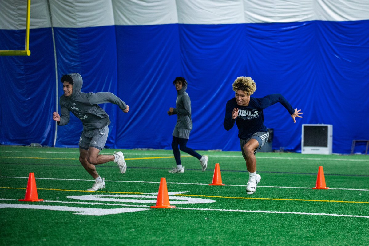 RiceFootball's tweet photo. Valentine’s Day Work 🛠️

#GoOwls👐 x #RFND https://t.co/Uf7yulvSAw