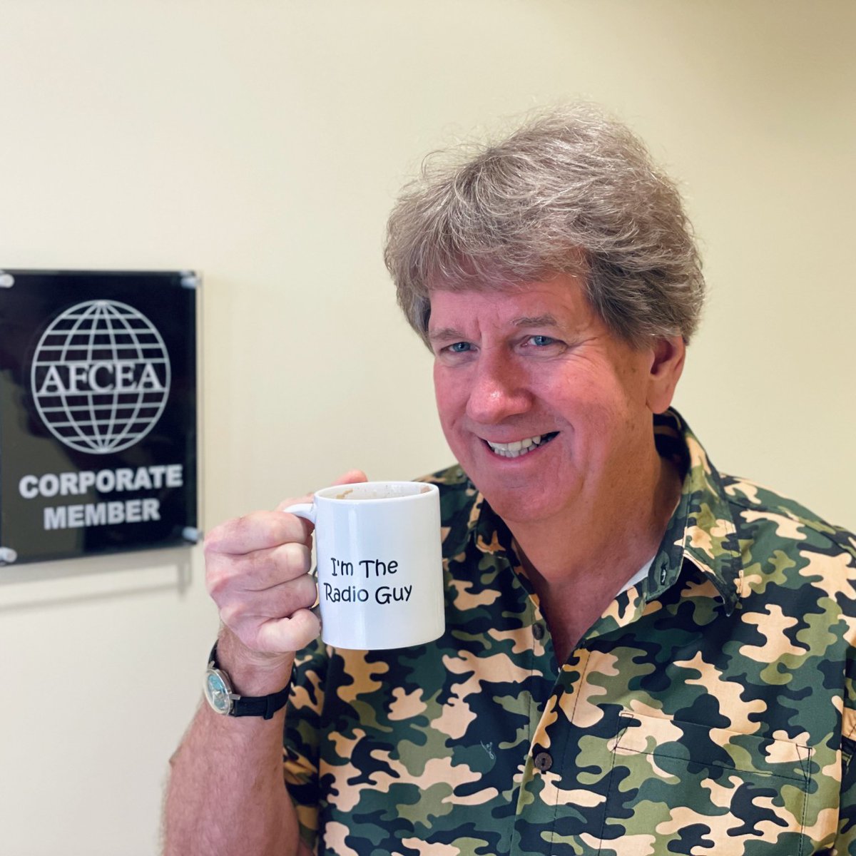 RDGI_Since1992's tweet image. Hey #AFCEA, keep an eye out for the Radio Guy today! 😄 Message us if you&apos;re interested in a meetup! #RFengineer