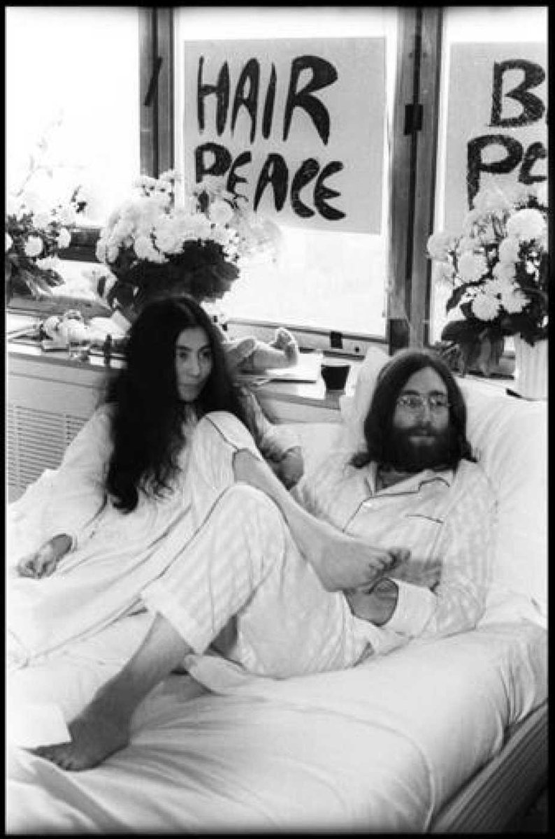 En este Día del Amor y la Amistad quiero recordar la "encamada x la paz" q en mayo d 1969 protagonizaron Lennon y Yoko en protesta vs el genocidio en Vietnam. Demostraron la infinita capacidad del Amor para prevalecer sobre el Fascismo, la Barbarie y la Muerte. #JuntosXAmor