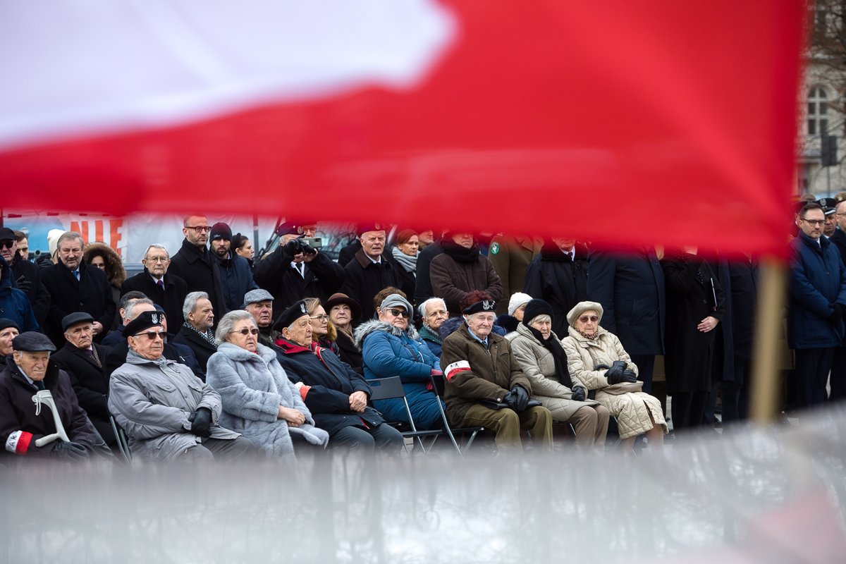 ipngovpl_eng's tweet photo. 81 years after the Union of Armed Struggle was renamed the Home Army, the IPN Deputy President Karol Polejowski honored men and women who served and fought in the ranks of this large resistance force.
Some of them participated in today's anniversary event in Warsaw. https://t.co/5RSI3YTNUa