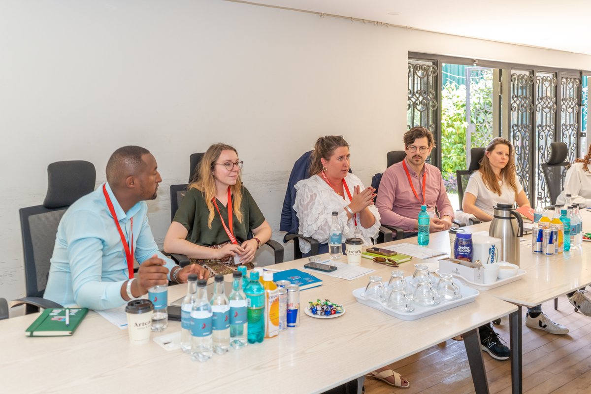 PLPAfrica's tweet photo. The Bold Community brings together experienced individuals to work on solving some of the world's most pressing challenges.

We are glad to be working towards partnering with them to forge the next generation of African changemakers.
#1MillionDevs4Africa #BoldCommunity https://t.co/Fi5yy6hu70