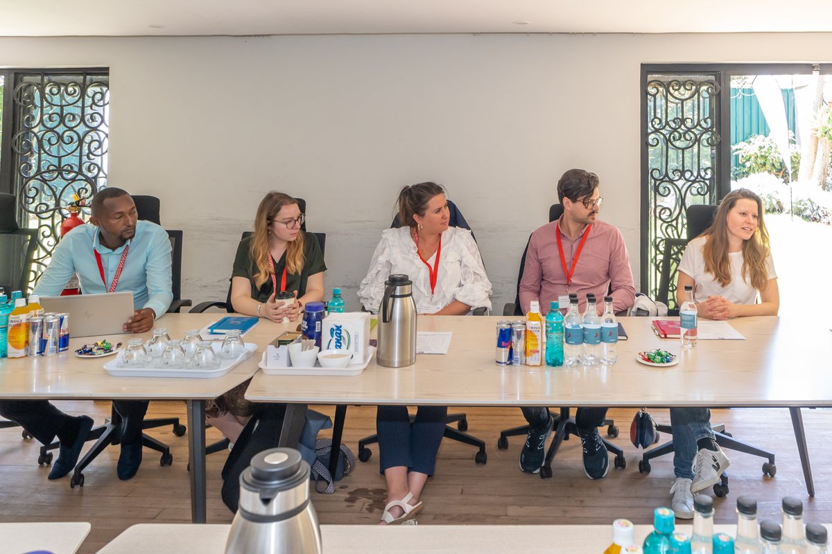 PLPAfrica's tweet photo. The Bold Community brings together experienced individuals to work on solving some of the world's most pressing challenges.

We are glad to be working towards partnering with them to forge the next generation of African changemakers.
#1MillionDevs4Africa #BoldCommunity https://t.co/Fi5yy6hu70