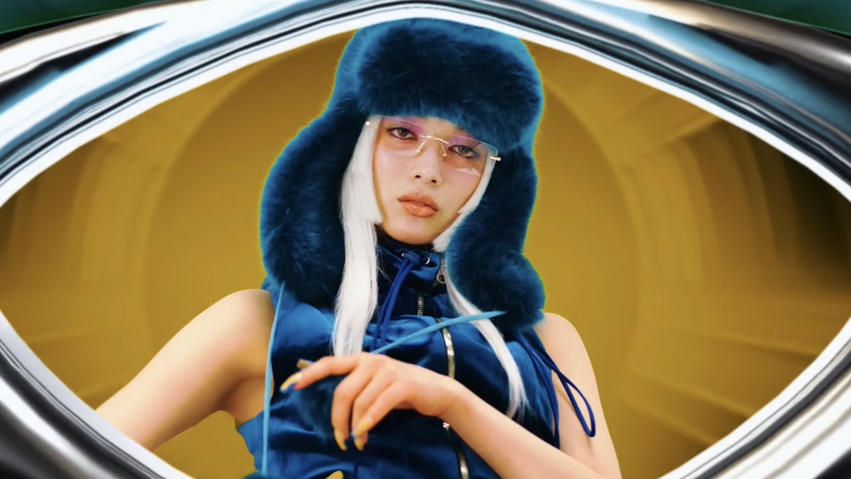 jurin in xg’s music videos