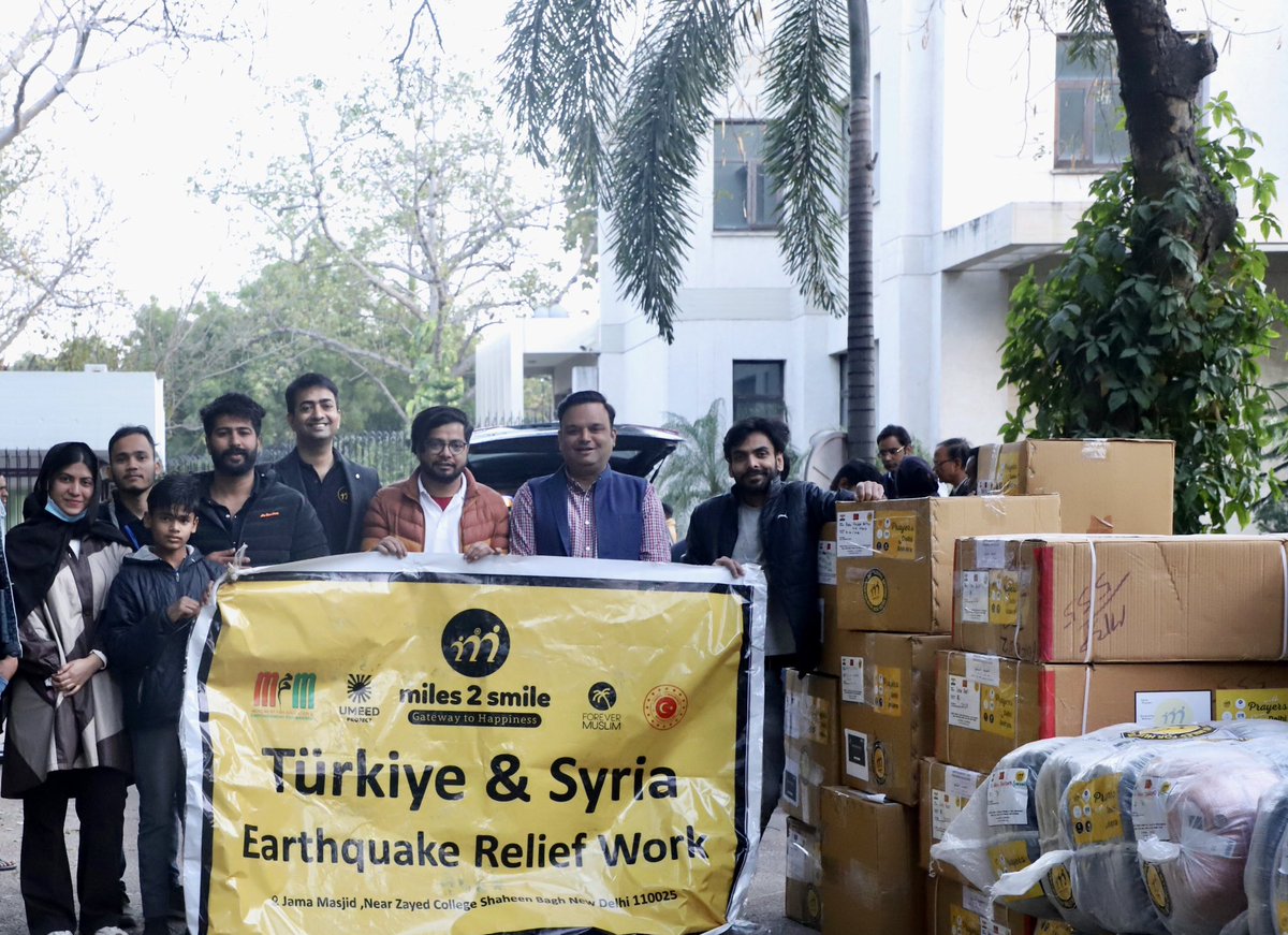MujtabaAasif's tweet photo. Yesterday, we dropped the first shipment of Relief materials to the Turkish Embassy. We will drop the second shipment tomorrow. We are also in contact with the Consulate General &amp; are arranging for Medicines &amp; Medical equipment. @miles2smile_ #Turkey_earthquake #Turkey https://t.co/eQmCQca3Vy