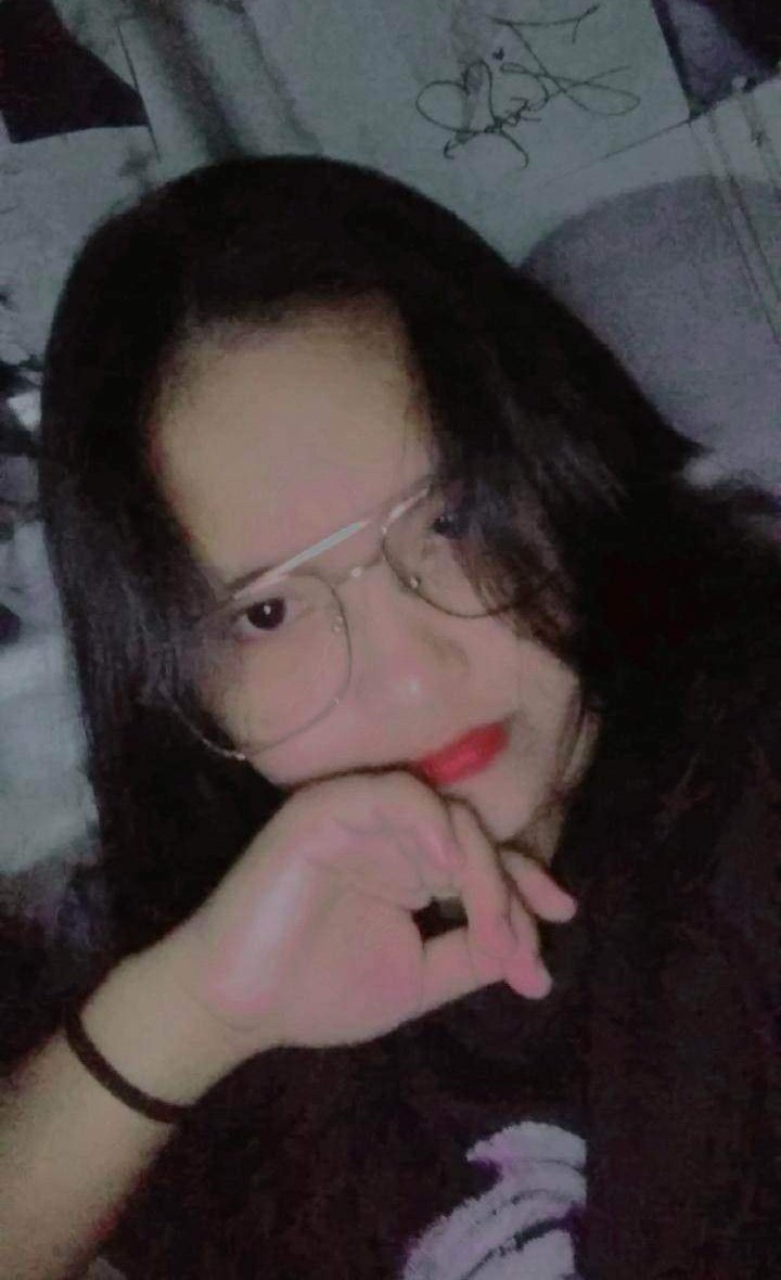 haesoofirstborn's tweet photo. Specs coz exam tomorrow. Huhu, I miss this. π₯Ήπ«Ά
#SnowsSelcaDay https://t.co/uJGzQPVkKZ