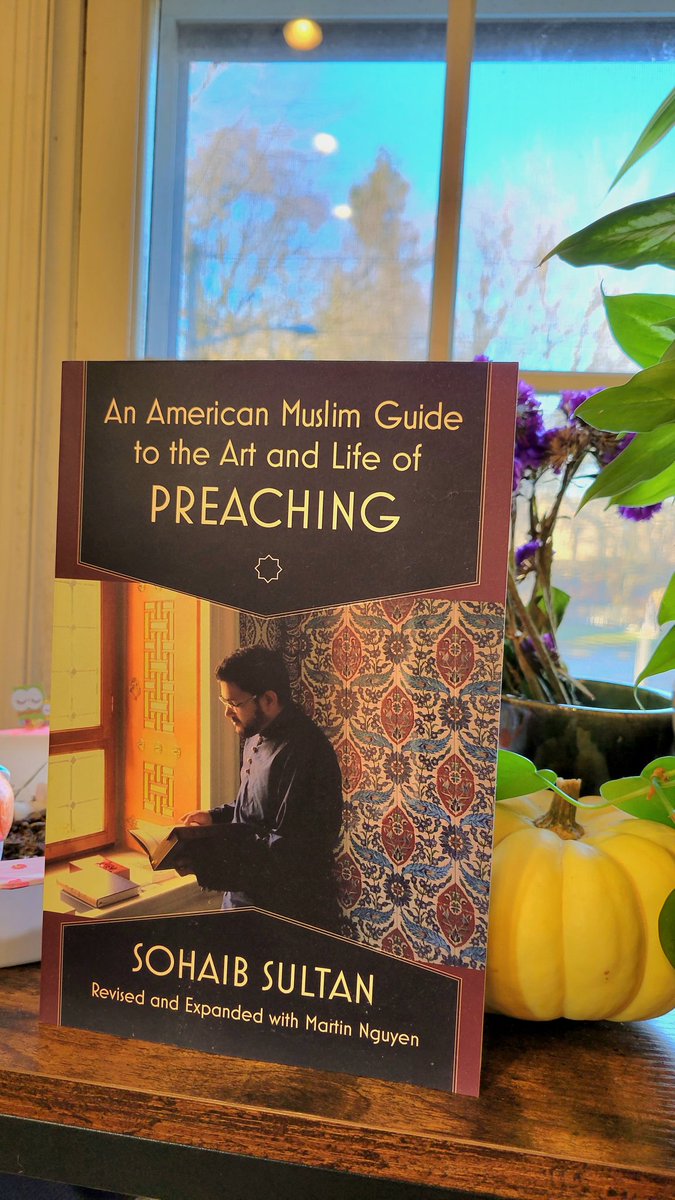 arshe2020's tweet photo. My heart is smiling as I lay my eyes and hands on this book. I received a box of An American Muslim Guide to the Art and Life of PREACHING, by Sohaib Sultan and revised and expanded by Martin Nguyen @alakhira

https://t.co/y75w6vzVwe https://t.co/94SKRtK93r