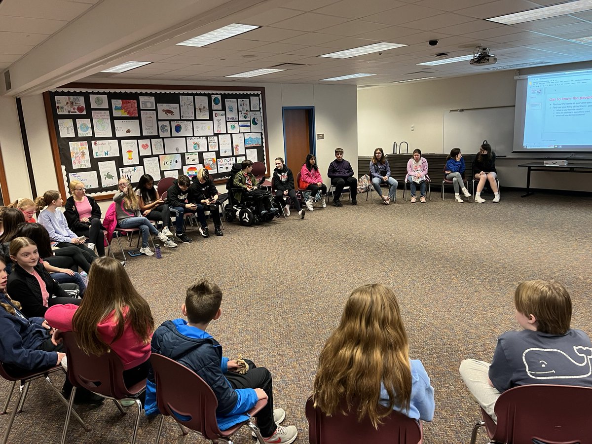 Erin Mayer tweet media