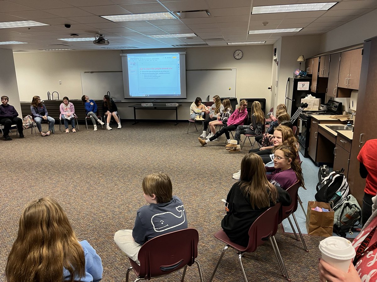 Erin Mayer tweet media