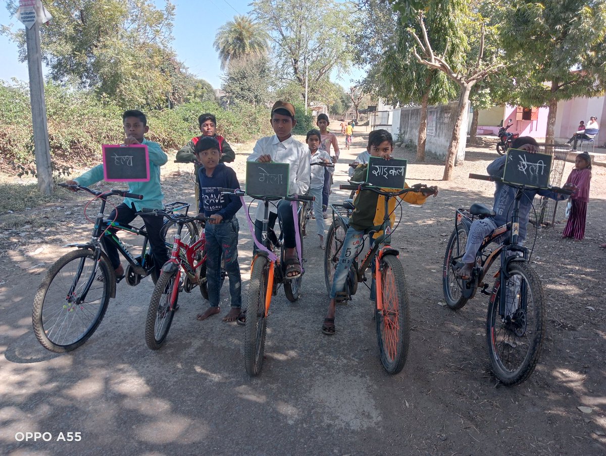 ChhayaPal007's tweet photo. Hwc nimarkhedi cho chhaya pal district khandwa health mela organization
#ncdscreening
#cyclerelly
#cancerscreening
#ancclinic
#immunzation
@MoHFW_INDIA @AyushmanHWCs @cycleforhealth @USAID_NISHTHA @ABHWC_MP @DrRoshni17 @swatim80 @PratikM22167686 https://t.co/wNhxr90egS