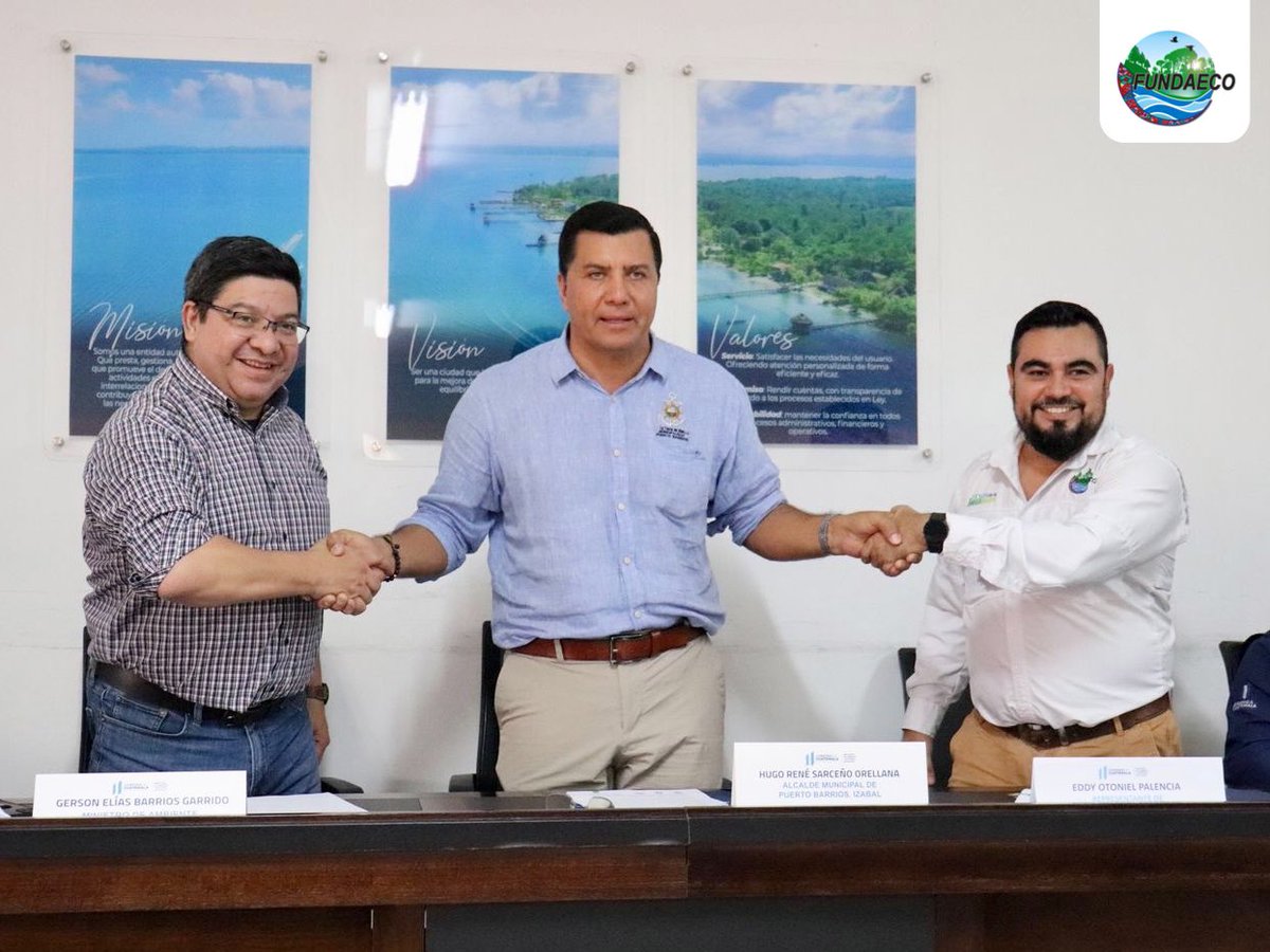 fundaecoguate's tweet photo. #NOTICIAS 🌳💧🤝#FUNDAECO en #Izabal encabezado por el Ing. Otto Palencia, firmó un Convenio de Trabajo con la @muni_barrios y el @marngt para la protección de los #bosques y la #microcuenca del #RíoLasEscobas. Nota completa👉 https://t.co/ju3qlgnoTw #GEF @theGEF https://t.co/M0NycsarYG