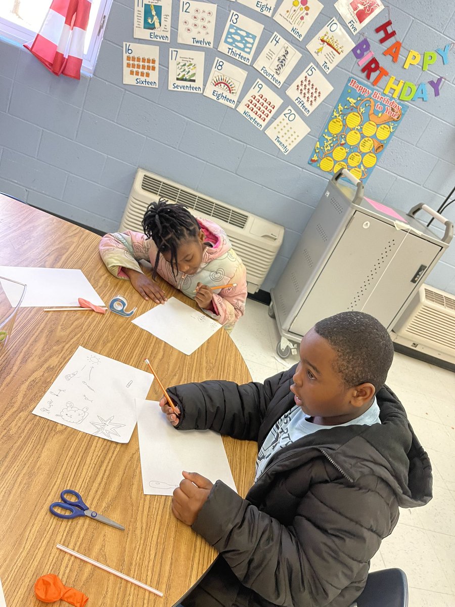DrakeGes's tweet photo. STEAM Camp Day 1 - Balloon Rocket Design.  What a great time being creative and trying and failing and learning! @Glanton_Gators @glantongators @GES_ErinHicks @CowetaSchools https://t.co/FmIBv9sSNT