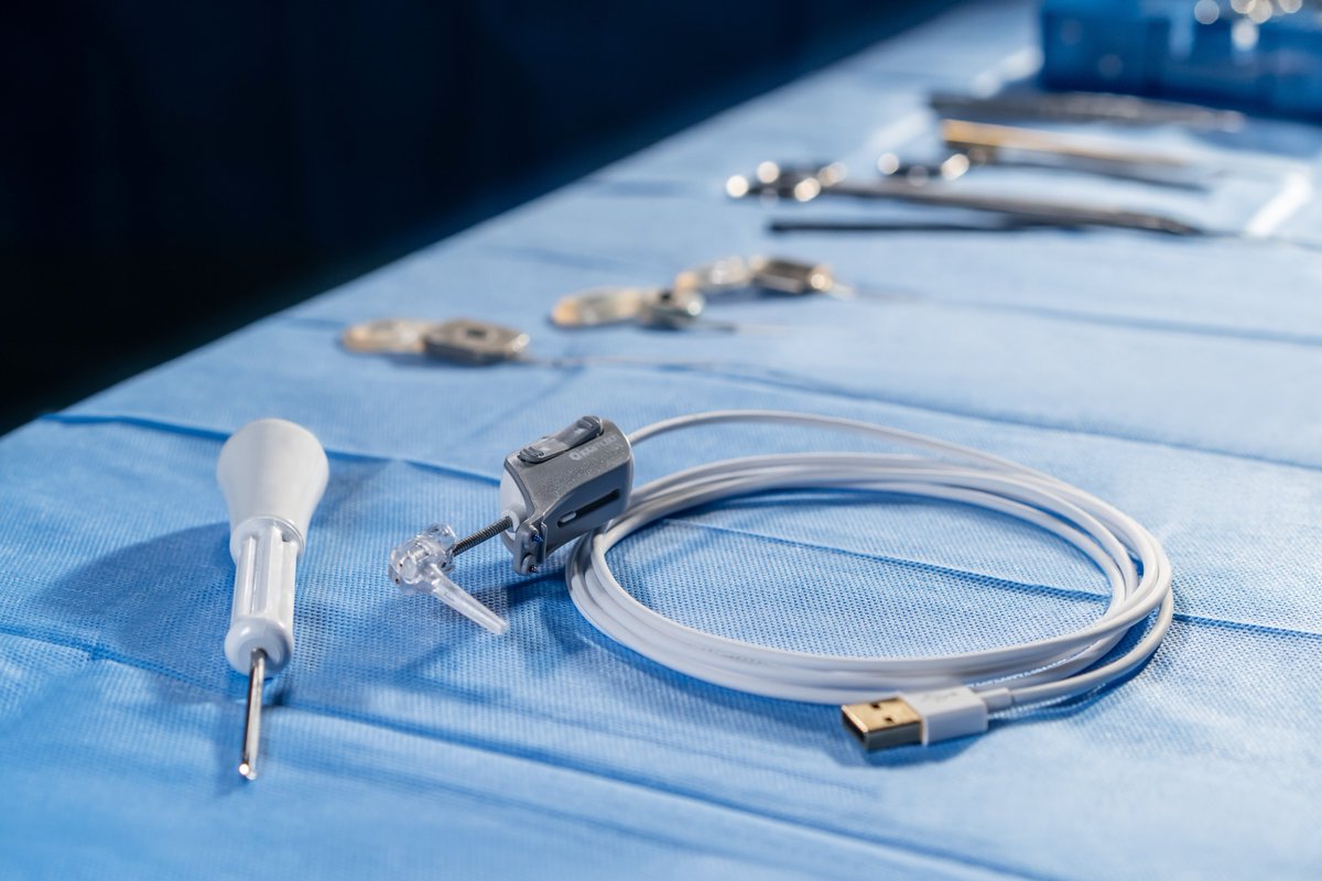 iotaMotion's tweet photo. Congrats to @iotaMotion  Co-founder and CMO, Marlan Hansen from @IowaOto for being awarded the @AROMWM Innovator Award in Clinical Science last night for his innovations in cochlear implant technology #innovation #ARO2023 https://t.co/pmoc6soPst