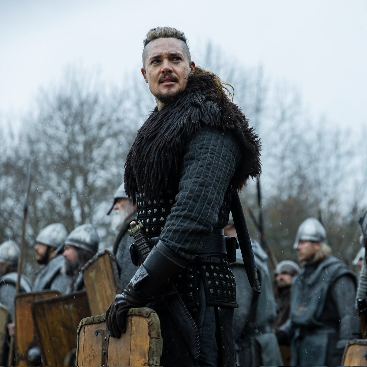 SeriesUpdateFR's tweet photo. Le film The Last Kingdom qui clôturera la série sortira le 14 avril sur Netflix.⚔️ https://t.co/gOMiXTeyBZ