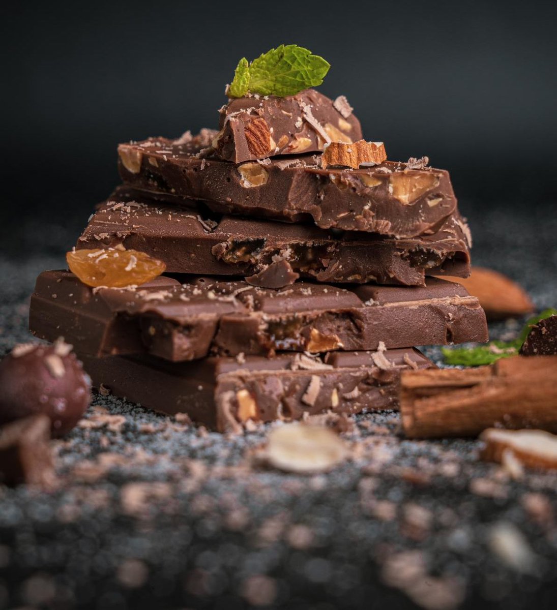 DarylMoss's tweet photo. Happy Valentine's Day!  Looking forward to a piece of delicious dark chocolate:)
#valentine #happyvalentinesday #darkchocolate #benefitsofdarkchocolate #superfood #antioxidants #hearthealthychocolate  https://t.co/IzRLxVMRGQ
https://t.co/f6dOq3K88s https://t.co/l7QINXLuYl