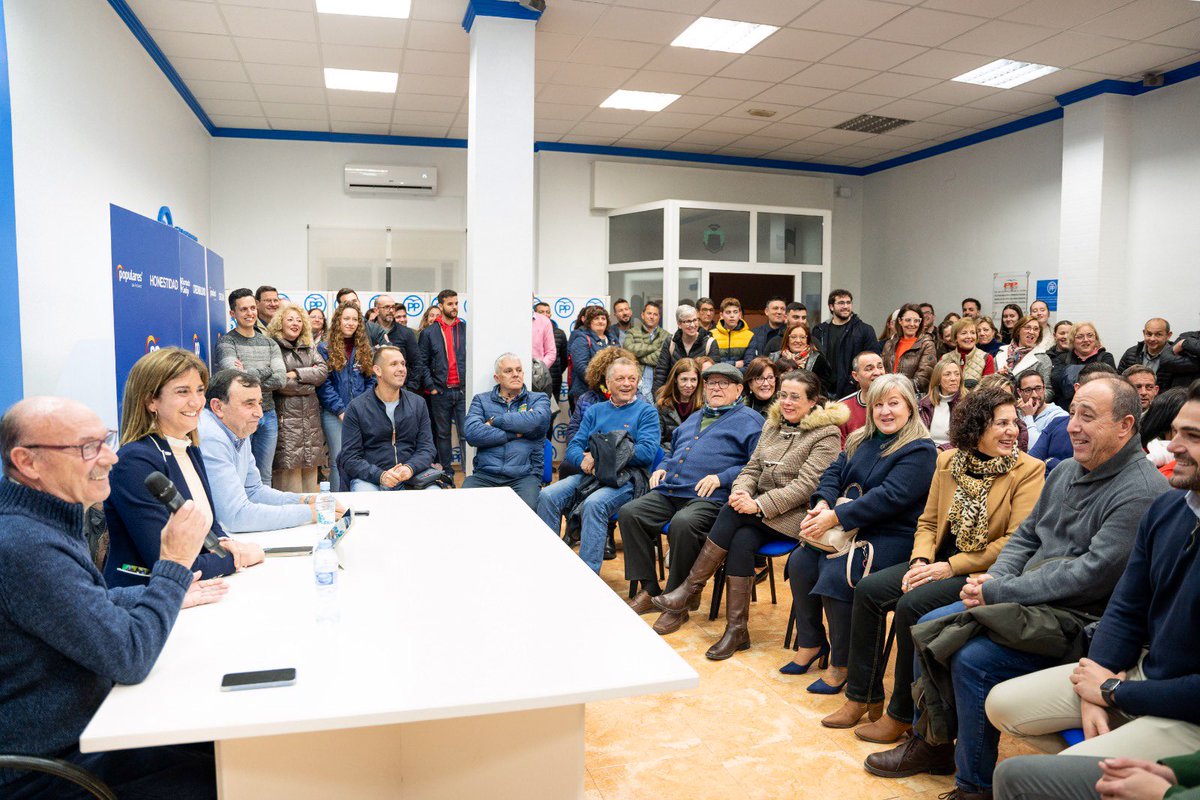 Patriciaflopez's tweet photo. 😊Feliz de anunciar 𝗺𝗶 𝗰𝗮𝗻𝗱𝗶𝗱𝗮𝘁𝘂𝗿𝗮 a las próximas elecciones locales por el 🅿️🅿️ 🄰🅁🄲🄷🄴🄽🄰
Reto que afronto 𝙞𝙡𝙪𝙨𝙞𝙤𝙣𝙖𝙙𝙖 y con total 𝙝𝙤𝙣𝙚𝙨𝙩𝙞𝙙𝙖𝙙 y 𝙘𝙤𝙢𝙥𝙧𝙤𝙢𝙞𝙨𝙤
Gracias por el apoyo incondicional @popularesarchena
#𝙋𝙤𝙧𝘼𝙧𝙘𝙝𝙚𝙣𝙖 https://t.co/MNmRPoZdgS
