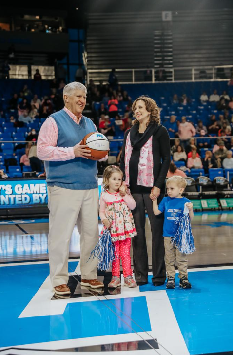 bspeckhart's tweet image. BlueRaider_SP: We'd like to give a huge shoutout to Murfreesboro Medical Clinic for their game sponsorship of the annual Pink Game this past weekend! 

As the Official Medical Group of @MTAthletics we are thankful for their incredible support! #PartnerOf…