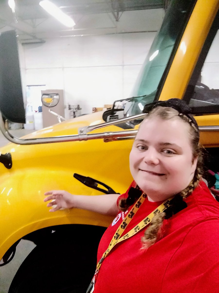 AshleyDeMoss6's tweet image. #SchoolBus #SchoolBusDriver #SchoolBusDriverLife