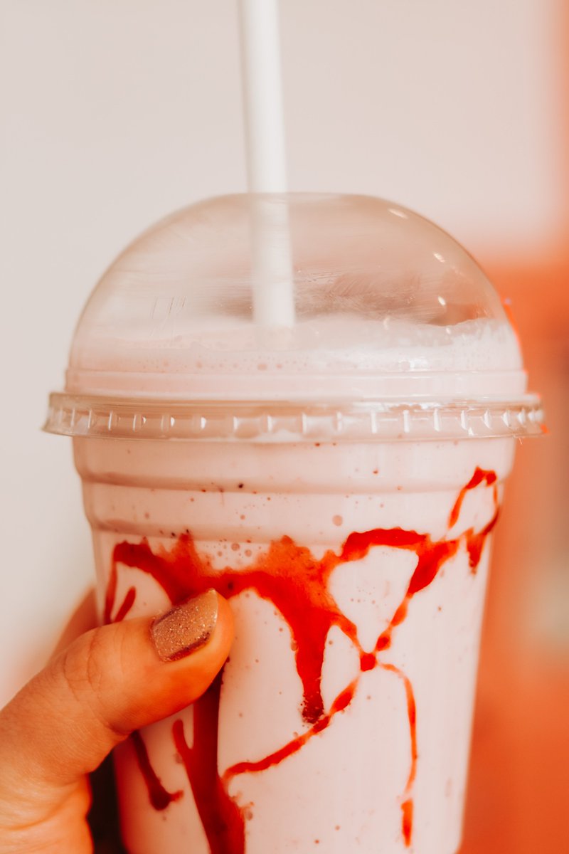 TballAbt's tweet photo. Looking for a last min Valentines treat for someone special, stop by Nutz for Donutz and order one of our Valentines themed Cheat DayZ shakes
#Nutz4Donutz #ABTatUFV
PC: Sandie Clarke on Unsplash https://t.co/TNuRvRDCz9