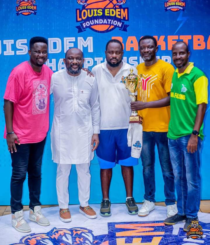 Mixed feelings when the president and coaches of Kwara Falcons had so much to say about our organization <a href="/spintexknights/">THE NOBLES</a>! 
We believe we did our nation proud out there!! <a href="/Kwame_Asabil/">Dr. Fonzy</a> <a href="/EliDis_EliDat/">Eli Tetteh Bedzrah</a> thank you guys!! 🙏🏾🙏🏾