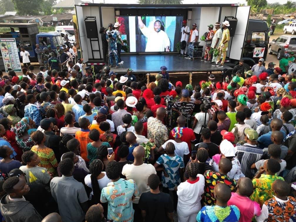 YPPAKS's tweet photo. Ikot EKPENE YPP WARD TO WARD GOVERNORSHIP CAMPAIGN (phase 2)(1-6,8,9)
OBA to develop Export-oriented Raffia industry; * construct spring road leading to Goretti Girls Sec. school, Uruk uso-Ikot  Abia Ossom, Ikot Abia Idem-mbiaso Bridge, etc.@SenatorOba @YPPNational https://t.co/SpgTqY6iME