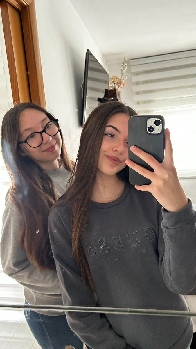 carlaaa tweet media
