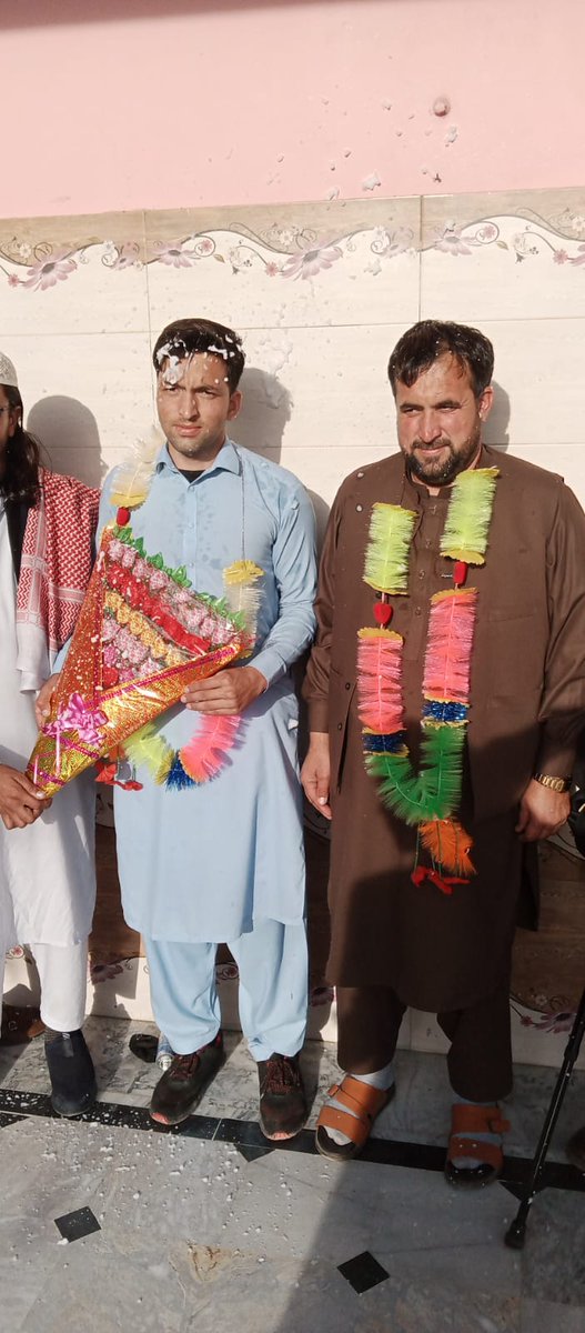 Riazull14101761's tweet photo. To Abdul Rahman
Accept the gift of many congratulations on the joyous occasion of engagement and best wishes for a happy future. https://t.co/CbB9ZluWKy