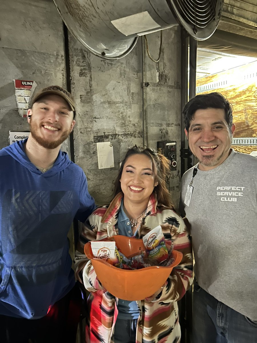 DFW Day Hub (@hubdfw) on Twitter photo 📣 safety blitz! Remember not to catch falling packages. <a href="/joeboyleups/">Joe Boyle</a> <a href="/0d2e89c63a4b4d2/">The Planterizer (Jo Ann Johnson)</a> <a href="/SueLisemby/">S. Lisemby @#RGRLVR</a> <a href="/DfwUps/">DFW UPS</a> <a href="/SKenneke/">Steven Kenneke</a> 📣 safety blitz! Remember not to catch falling packages. <a href="/joeboyleups/">Joe Boyle</a> <a href="/0d2e89c63a4b4d2/">The Planterizer (Jo Ann Johnson)</a> <a href="/SueLisemby/">S. Lisemby @#RGRLVR</a> <a href="/DfwUps/">DFW UPS</a> <a href="/SKenneke/">Steven Kenneke</a>