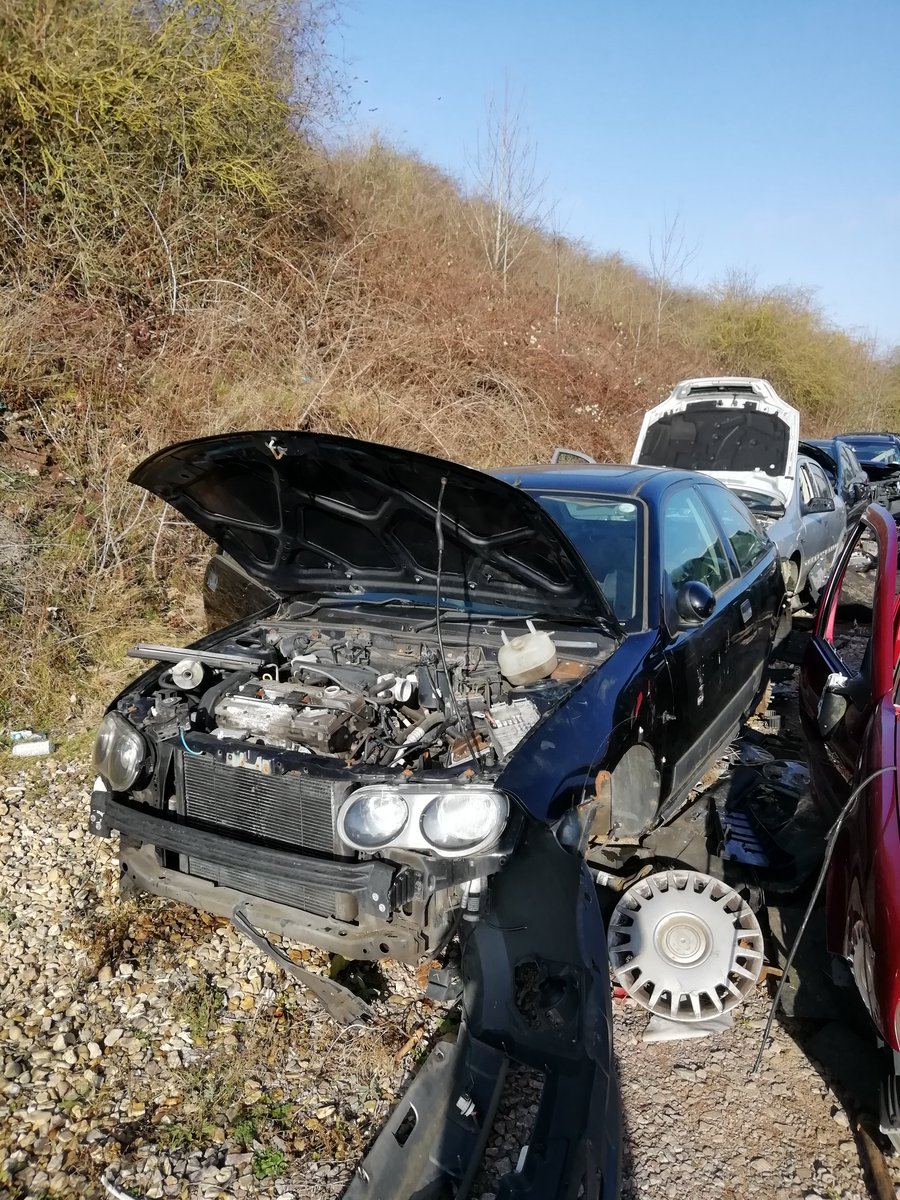 I've featured more than enough Rover 200's/25's etc over the years...
Oh, go on then! Just one more...