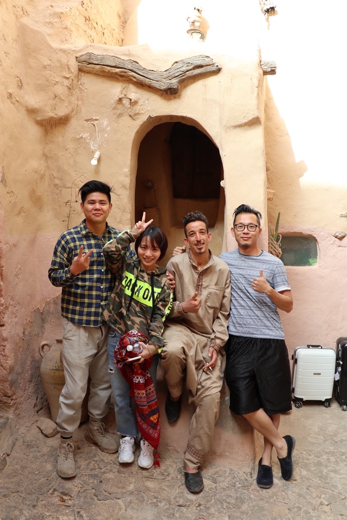 MosaicNAfrica's tweet photo. Enjoy a meal at Dar Kenza or spend a night in its troglodyte hotel located on an incredible mountaintop Berber village in Tunisia
#chenini #darkenza #troglodyte #tunisia #tunisie #tataouine #visittunisia #tunisiatourism #tourtunisia #tunisianhotel #tunisianrestaurant https://t.co/J1H4plLpTo