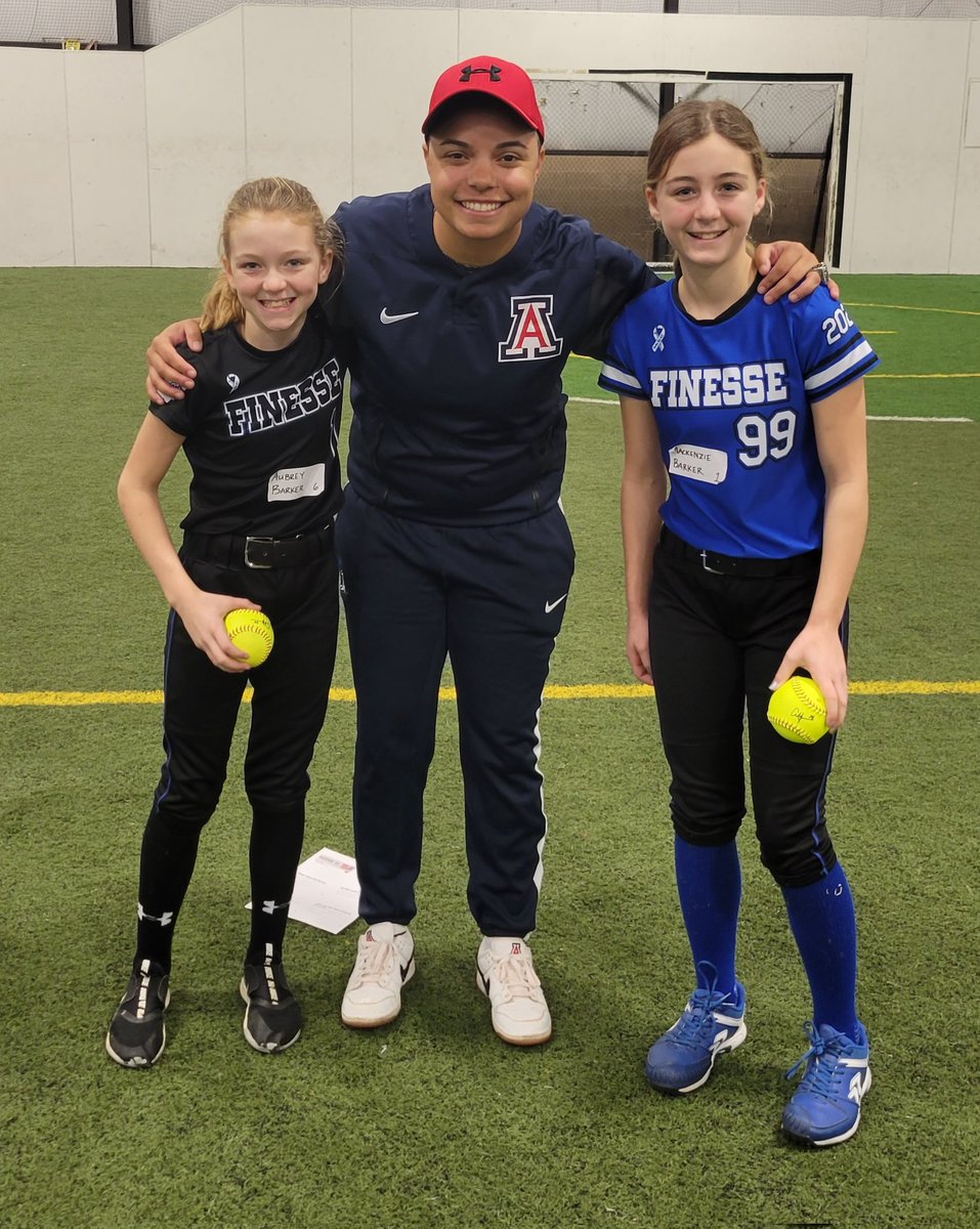 Slapper clinic with AZ Ashleigh Hughes with little sister