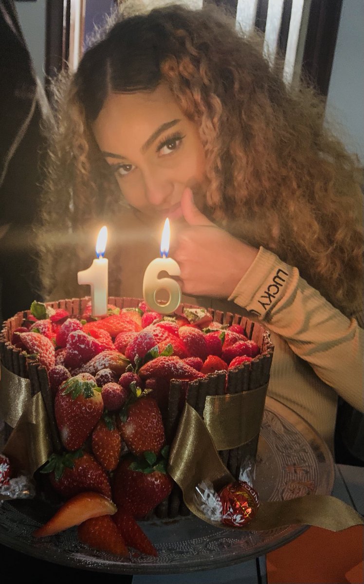 Mark and Savannah tweet media