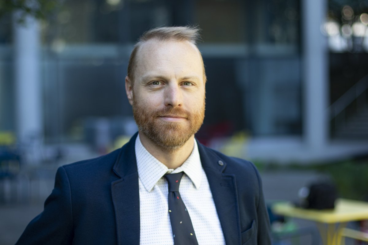 UBaltCAS's tweet photo. Congratulations to #UBalt design lecturer @JacobDeGeal on being accepted to the 2023 Design Writing Fellowship. Organized by Chicago-based institute, Writing Space, the fellowship program facilitates scholarly pursuits w/in the field of design through an intensive 3-day workshop. https://t.co/Ow79h7o4nV