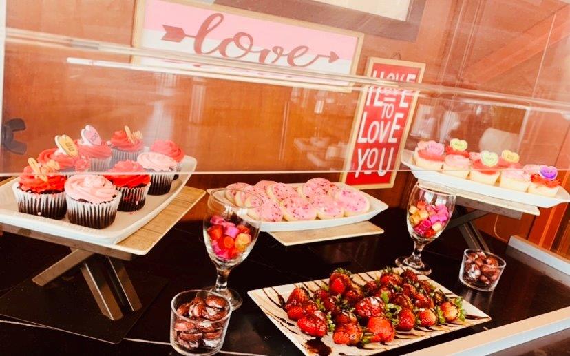 junerena's tweet photo. LAS United Club wishing everyone a Happy Valentines Day @Tobyatunited @jacquikey @KevinMortimer29 @EdwardLightle @GBieloszabski https://t.co/fEY5xOOn4k