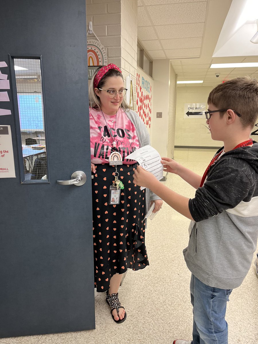 MrsT_APE's tweet photo. Today we treated the staff at TIS to a visit by the Valentine Treat Train! The kiddos had made all the treats the day before, created and decorated with he cart and delivered their treats using a script!#lovelaughterlearninginTISD @TomballISD @TISDTIS @BurchTawnya @AmberNaylor11 https://t.co/KlIW8t5FtA