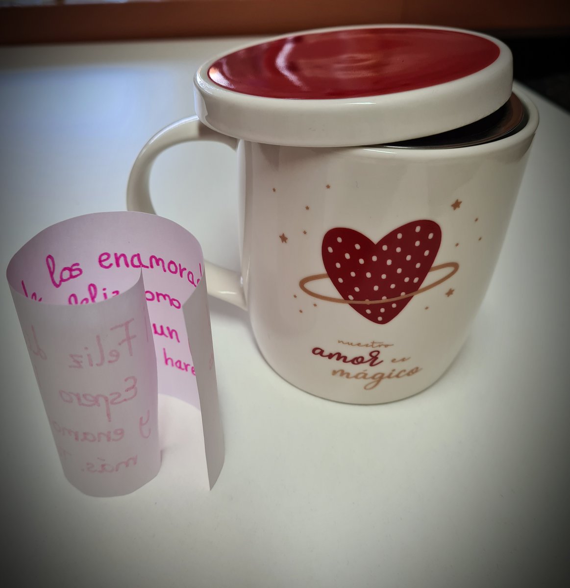 BeaNosesae's tweet photo. Feliz San Valentín mi 🐱💗 Gracias por existir en mi vida. Te quiero @suriia16 https://t.co/HeFDiWaSzO
