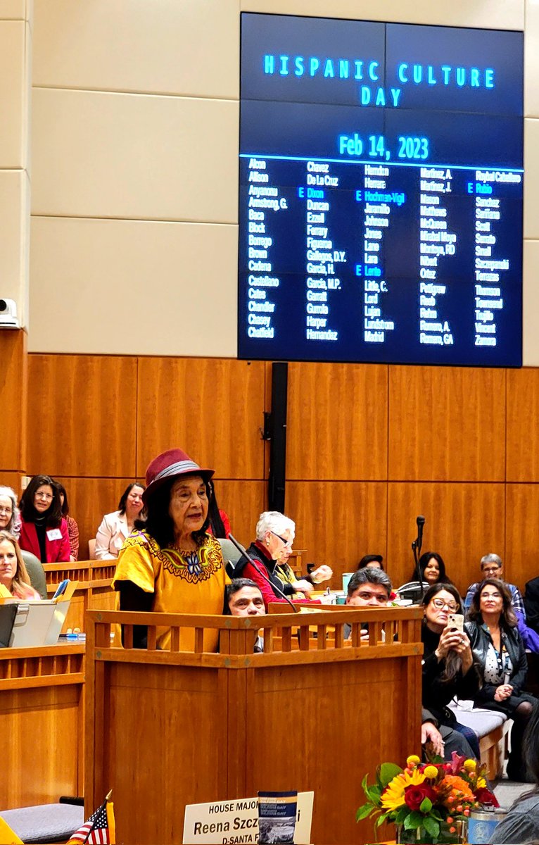 NMSenateDems's tweet photo. "People ask me where I got my values from, I say I got them from New Mexico." -@DoloresHuerta to a Joint Session of the New Mexico Legislature https://t.co/0rAu3a2BT0