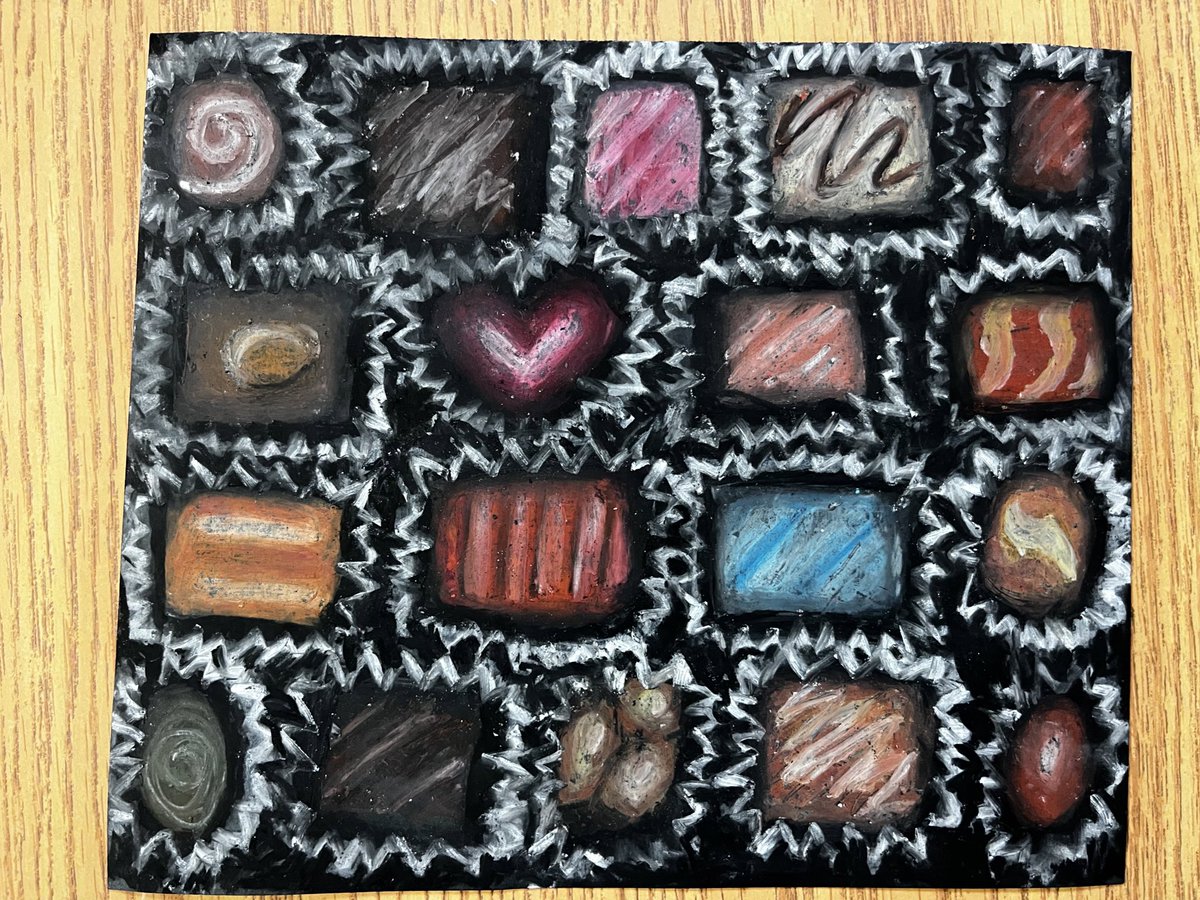 Boîte de chocolats pour la St-Valentin <a href="/RCecce/">Réseau des arts du CECCE</a> <a href="/desvoyageurs/">École Des Voyageurs</a> #pastels