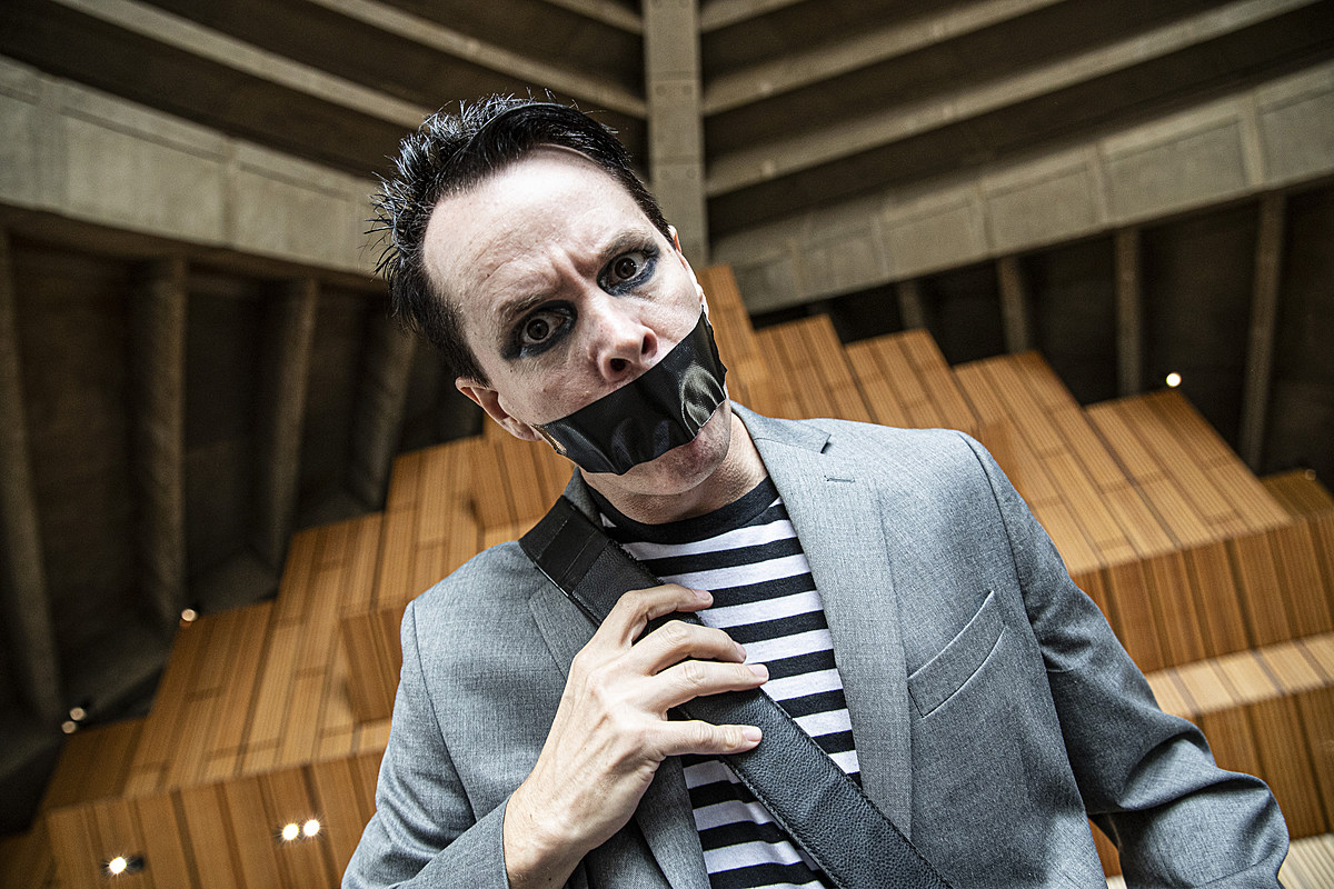 The very unique and very funny Tape Face is returning to New Bedford's Zeiterion Performing Arts Center on Saturday, April 15. Enter to win tickets here....Click the link below to

 wbsm.com/new-bedford-ze…

 #Benefitsofcosmeticsurgery