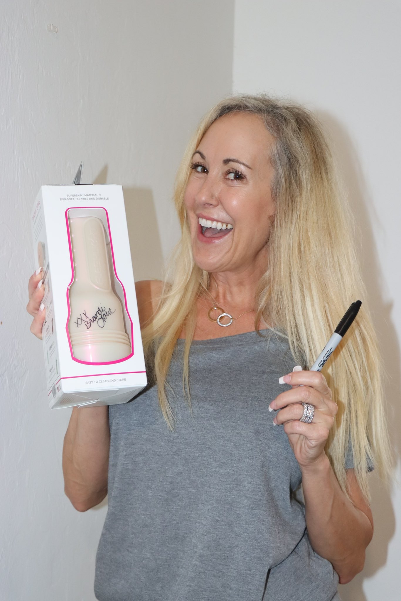 Brandi Love ® On Twitter Get Something Very Sexy And Very Personal For Valentinesday 